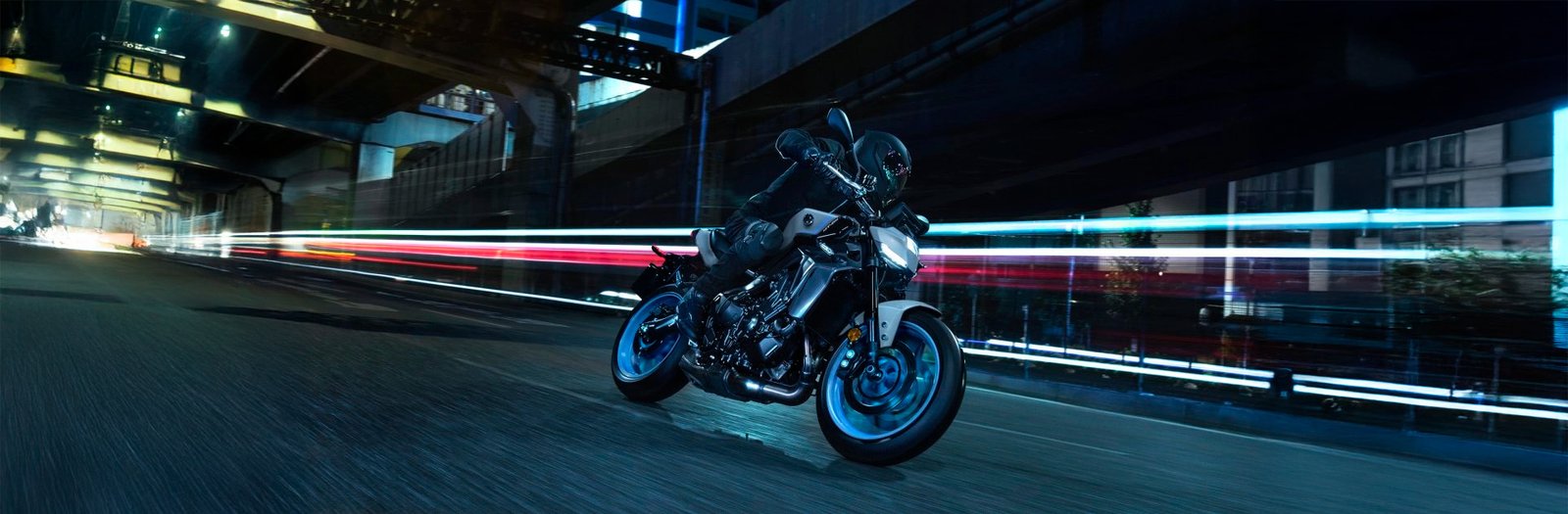 assets/images/motorcycles/headers/mt-09-2026.jpg